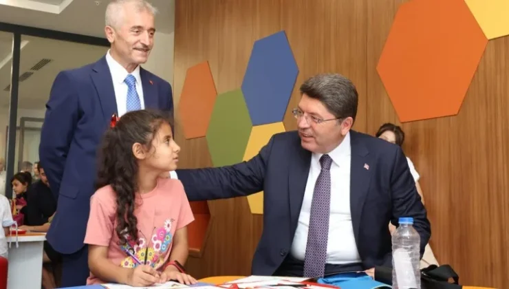 ADALET BAKANI TUNÇ’TAN ŞAHİNBEY BELEDİYESİ’NİN HİZMETLERİNE TAM NOT