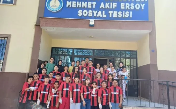 Şahinbeyli çocuklardan örnek davranış