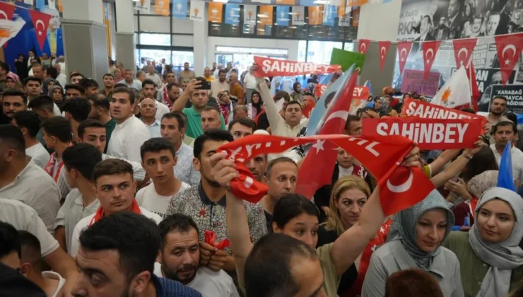 AK Parti’ye geçen Umut Yılmaz Gaziantep’te coşkuyla karşılandı