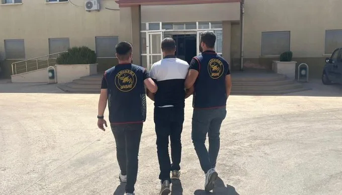 Hırsızlık suçundan kesinleşmiş hapis cezasıyla aranan şahıs yakalandı