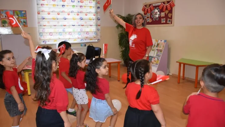 Şahinbeyli minikler 30 Ağustos Zafer Bayramı’nı kutladı