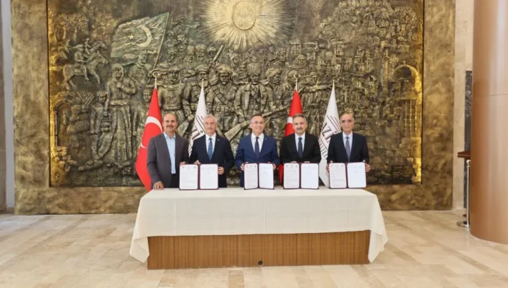 Şahinbey Belediyesi’nden çiftçilere tohumu ve gübre desteği