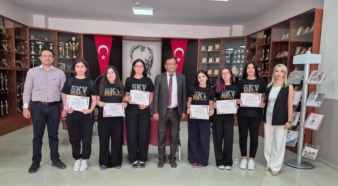 GKV Özel Cemil Alevli Lisesi öğrencileri gururlandırdı