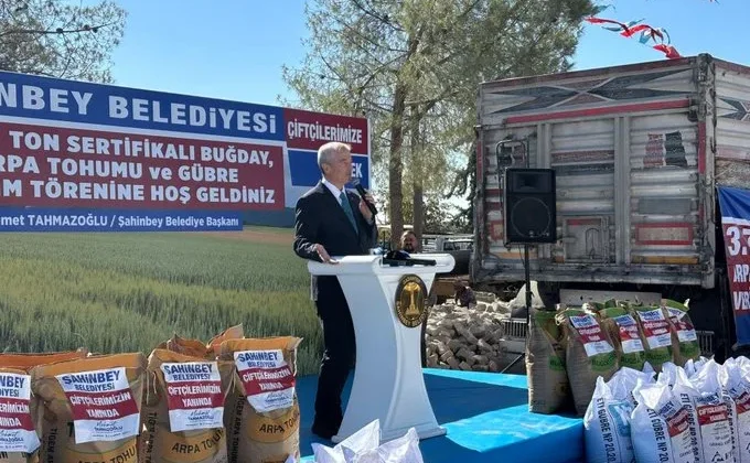 Çiftçilere bin 700 ton tohum ve 2 bin ton gübre desteği