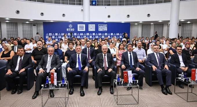 YKS’de Dereceye Giren Bursalı Gençler BTSO’da Ödüllendirildi