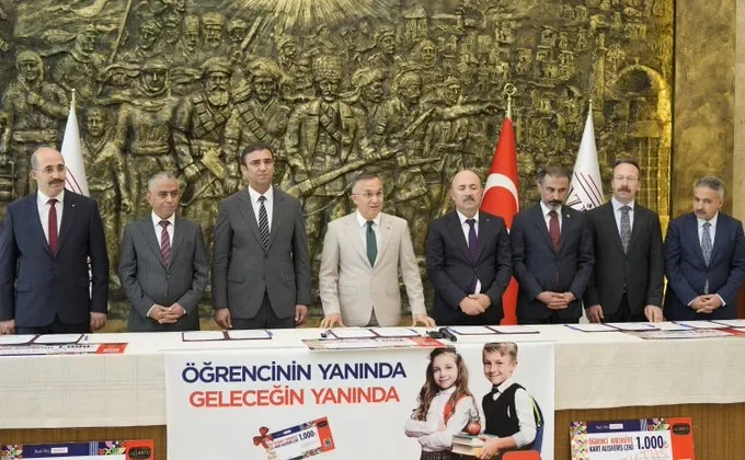 Valilikten Öğrenci Kırtasiye Kart Projesi
