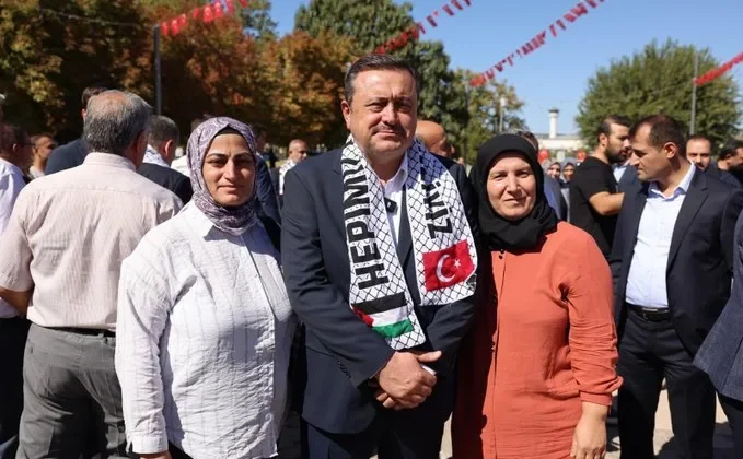 GAZİANTEP’TE “GAZZE İÇİN SESSİZ ÇIĞLIK” MEYDANLARDA YANKILANDI