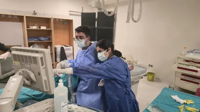 Dr. Ersin Arslan’da Mikrodalga Ablasyon Yöntemiyle Ameliyatsız Tiroid Tedavisi Başladı