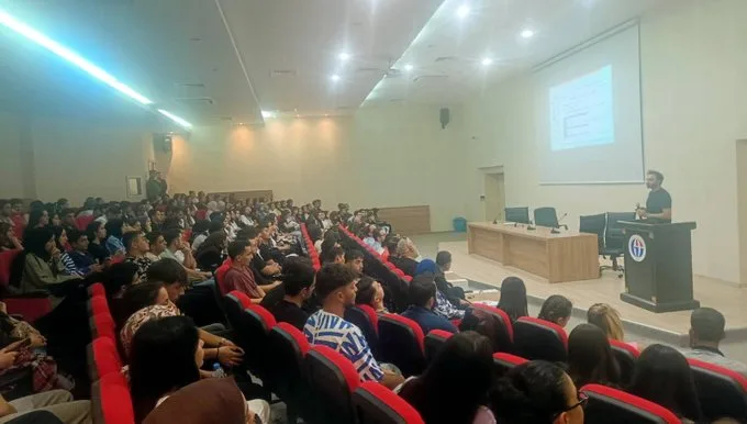 NİZİP MYO’DA YENİ ÖĞRENCİLERE UYUM PROGRAMI DÜZENLENDİ