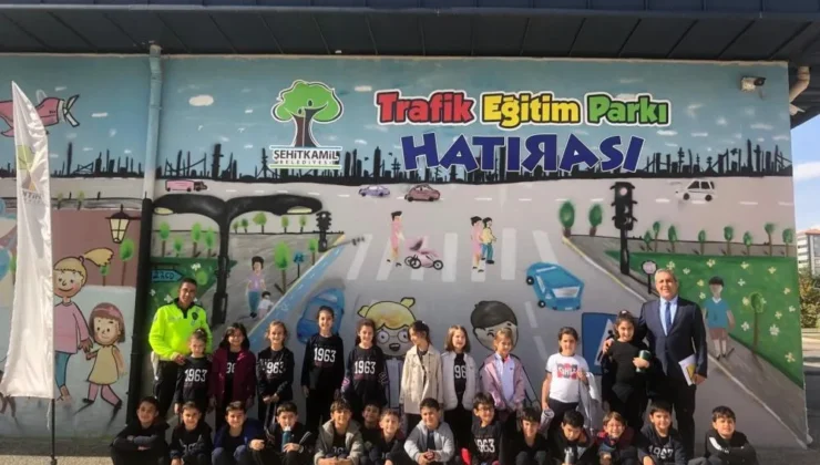 GKV’li minikler trafik kurallarını öğreniyor