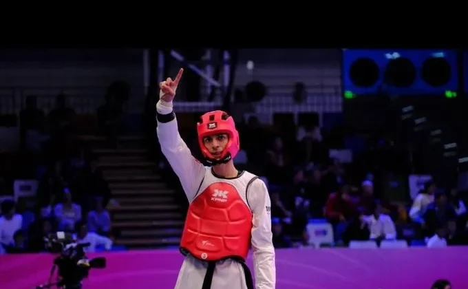GAÜN ÖĞRENCİSİ DÜNYA TAEKWONDO ŞAMPİYONASI’NDA İKİNCİ OLDU