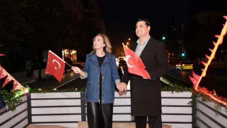 Yılmaz’dan 102 araçla Cumhuriyet Korteji’ne davet