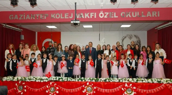 Gaziantep Kolej Vakfı Özel Okullarında Cumhuriyet Bayramı coşkusu