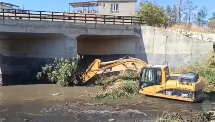 Nizip Belediyesi’nden taşkın riskine karşı önleyici temizlik