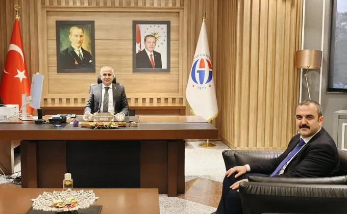 GAÜN’DE NEONATOLOJİ (YENİDOĞAN) BİLİM DALI YENİDEN KURULUYOR