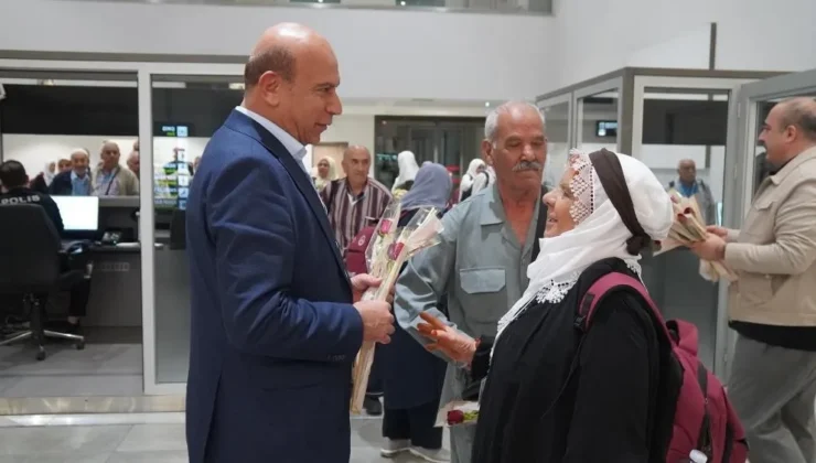 Umre ziyaretinde ikinci kafile yurda döndü