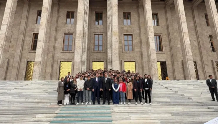 Başkan Yılmaz, gençleri başkentte karşıladı