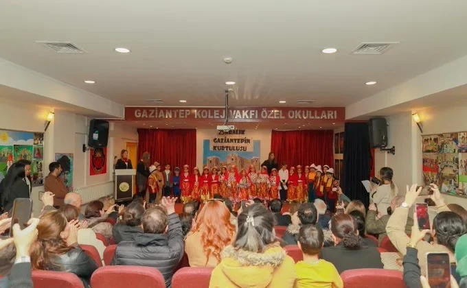 Minik GKV’lilerden “25 Aralık Gaziantep’in Kurtuluşu” töreni