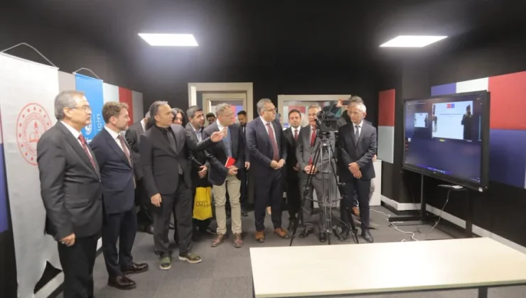 GAZİANTEP’TE ÖĞRETMENLERE DİJİTAL EĞİTİM DESTEĞİ