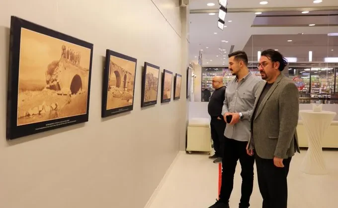 SANKO Sanat Galerisi’nde “Savunma Dönemi Antep Kartpostalları” sergisi açıldı