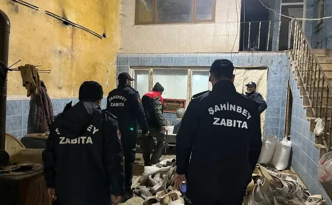 Gaziantep’te bin 300 kilo sağlıksız sakatat ele geçirildi, iş yeri kapatıldı