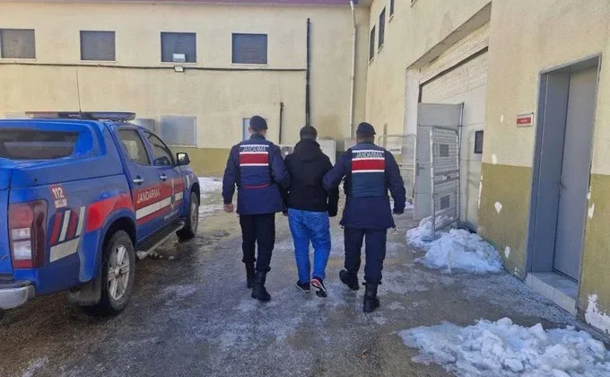 Hırsızlık suçundan kesinleşmiş 15 yıl cezayla aranan şahıs yakalandı