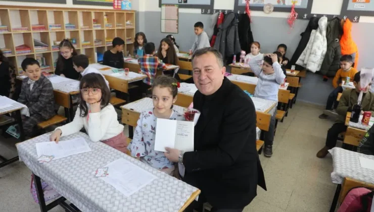 Başkan Doğan, öğrencilerin karne heyecanına ortak oldu