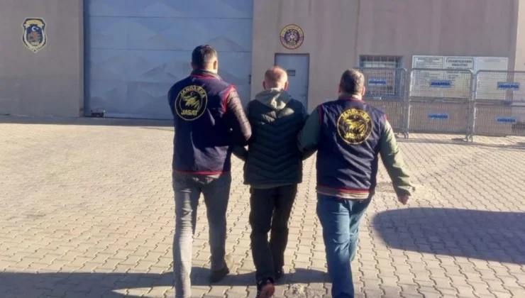 Kesinleşmiş 12 yıl cezayla aranan uyuşturucu tacirini jandarma yakaladı