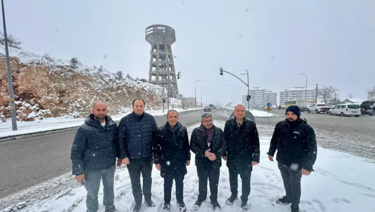 TEKNİK KADRO SAHADA, KARLA MÜCADELE ÇALIŞMALARI YERİNDE KOORDİNE EDİLİYOR