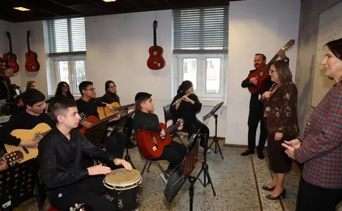 Şahin’den yarıyıl tatili atölyelerine ziyaret