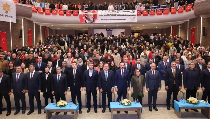 AK PARTİ GENEL BAŞKAN YARDIMCISI KÜRŞAD ZORLU, GAZİANTEP’TE TEŞKİLATLA BULUŞTU