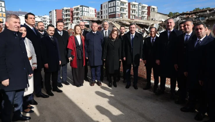 CUMHURBAŞKANI YARDIMCISI CEVDET YILMAZ, DEPREM ANMA MÜZESİ PROJE ALANINI ZİYARET ETTİ