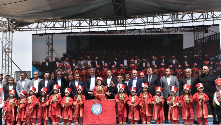 MİNİK MEHTERANLAR ŞAHİNBEY ER MEYDANI’NDA ALKIŞLANDI