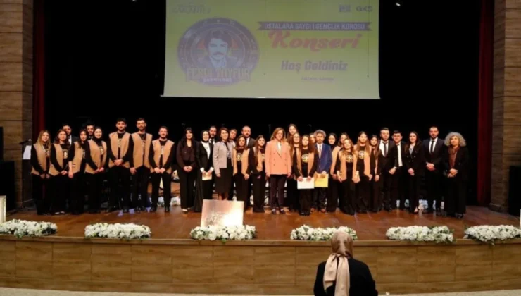 “Ustalara Saygı” konserleri Ferdi Tayfur şarkılarıyla devam etti