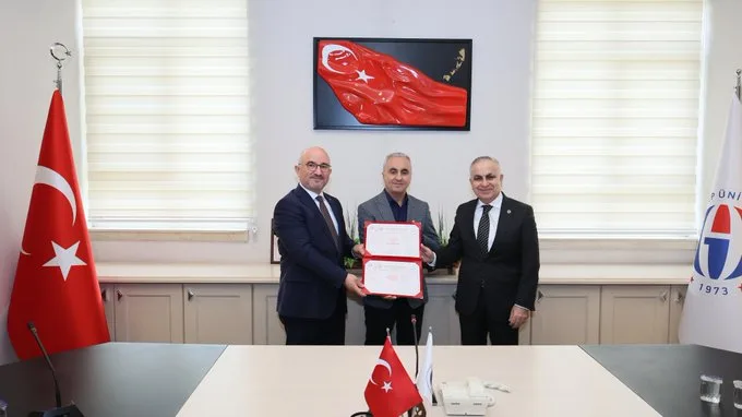 GAÜN’DE İKİ ARAŞTIRMA MERKEZİNİN KALİTE SÜRECİ TESCİLLENDİ