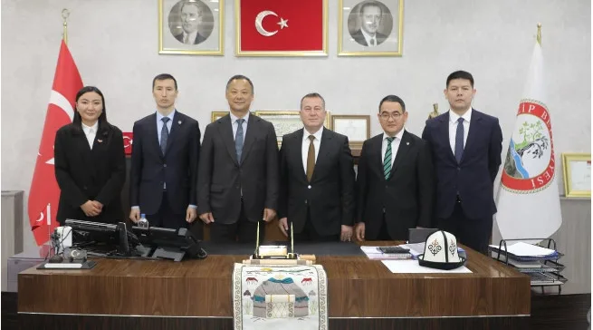Büyükelçi Kazakbaev’den Nizip Belediyesine Övgü: “Örnek Bir Belediyecilik Anlayışı”
