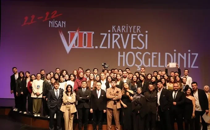 GAÜN’DE KARİYER ZİRVESİ GENÇLERİ SEKTÖRLE BULUŞTURDU