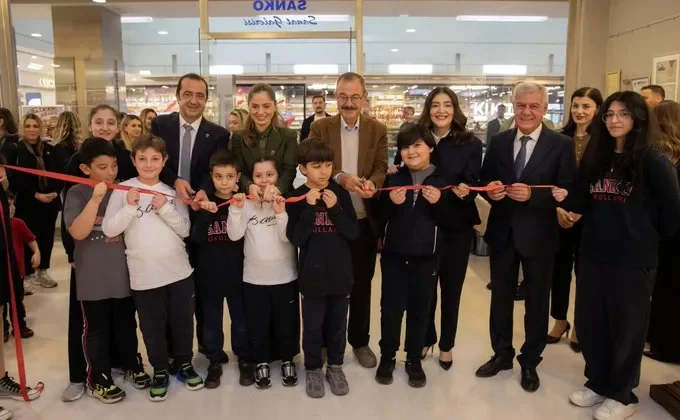 SANKO OKULLARI’NIN 25 YLLIK EĞİTİM SERÜVENİ FOTOĞRAFLARLA ANLATILDI