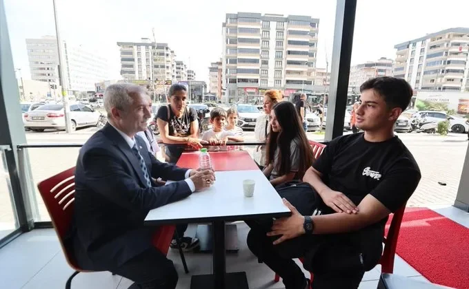 Başkan Tahmazoğlu vatandaşlarla bir araya geldi