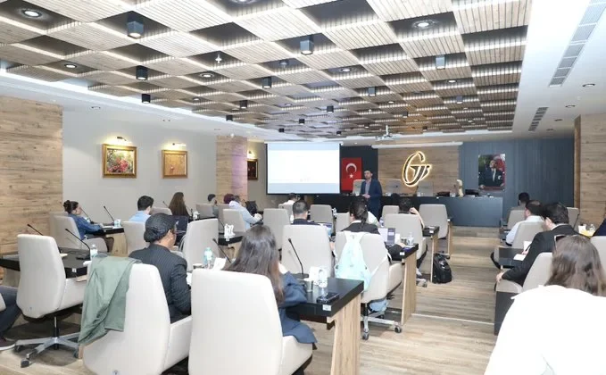 GTB’DEN İHRACATTA YENİ NESİL MÜŞTERİ BULMA STRATEJİLERİ EĞİTİMİ