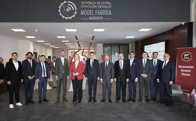 Almanya Bakanı Bas’tan GSOMEM ve Model Fabrika’ya Ziyaret