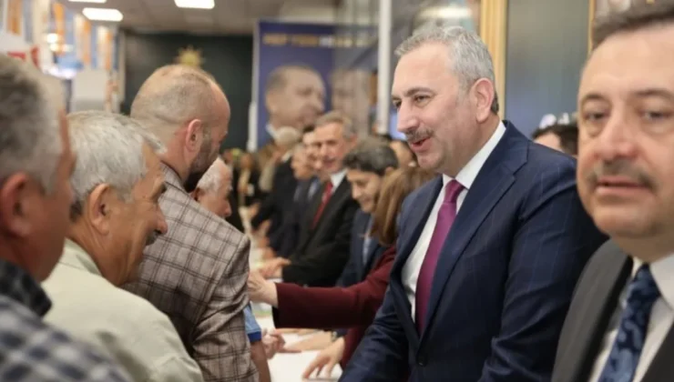Ak Parti Gaziantep’te Tarihi Bayramlaşma İzdihamı, Tıpkı 2002 Ruhu Gibi