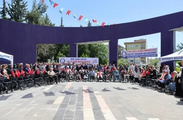 Şahinbey Belediyesi 5 bin engellinin ‘eli ayağı’ oldu
