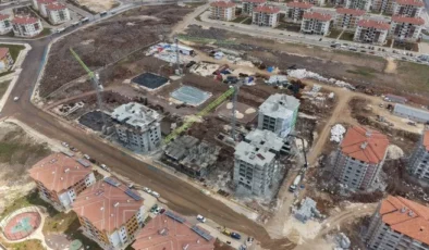 BAKAN KACIR GAZİ KONUT TARAFINDAN YAPILAN 2 BİN KONUT’UN TEMELİNİ ATTI