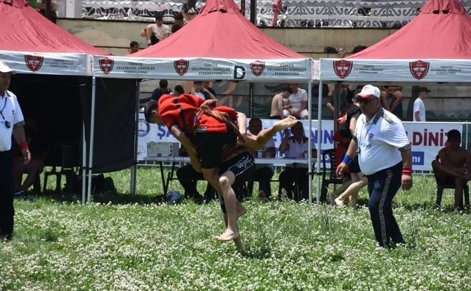 Şahinbey, Okul Sporları Aba Güreşi Türkiye Şampiyonası’na ev sahipliği yaptı
