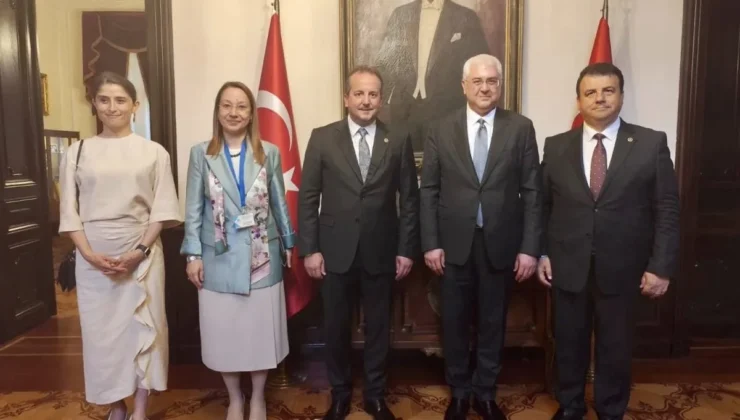 Derya Bakbak Bulgaristan’da Eğitimde Yapay Zekâ Konusunu Gündeme Taşıdı
