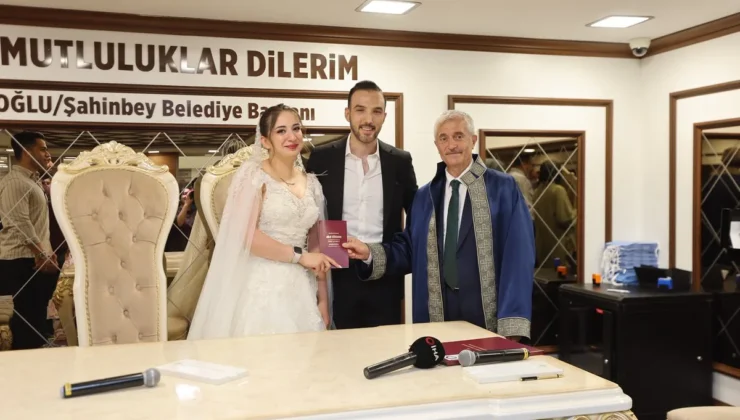 126 ÇİFT MUTLULUĞA ŞAHİNBEY’DE EVET DEDİ