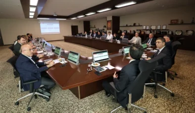 GSO’DA TEKSTİL SEKTÖRÜ İSTİŞARE TOPLANTISI GERÇEKLEŞTİRİLDİ