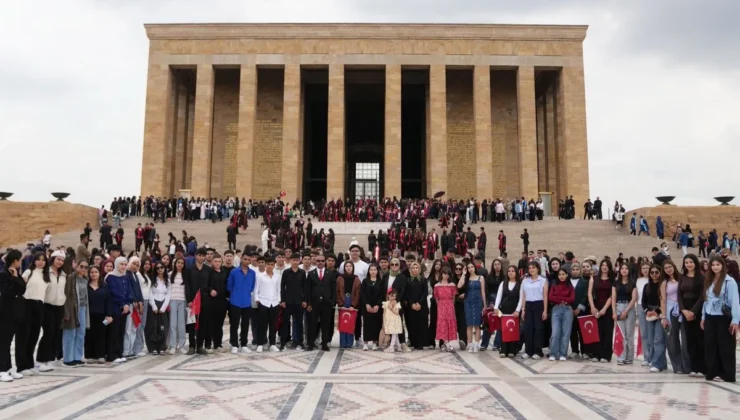 ŞEHİTKAMİL’İN GENÇLERİ ANKARA’YA ÇIKARMA YAPTI