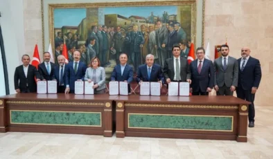 İMZALAR KUR’AN KURSU İÇİN ATILDI BAŞKAN YILMAZ’A TEŞEKKÜR